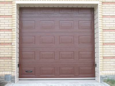 Как выбрать скционные гаражные ворота
