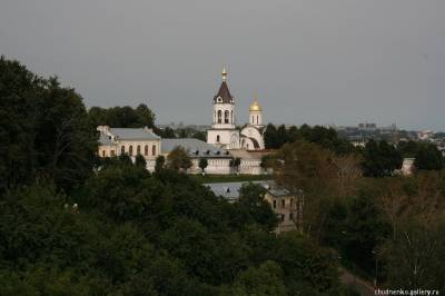 Картинка расписных деревянных княжьих ворот
